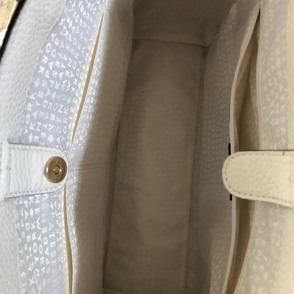 Kate Spade Tote - Picture 4 of 6